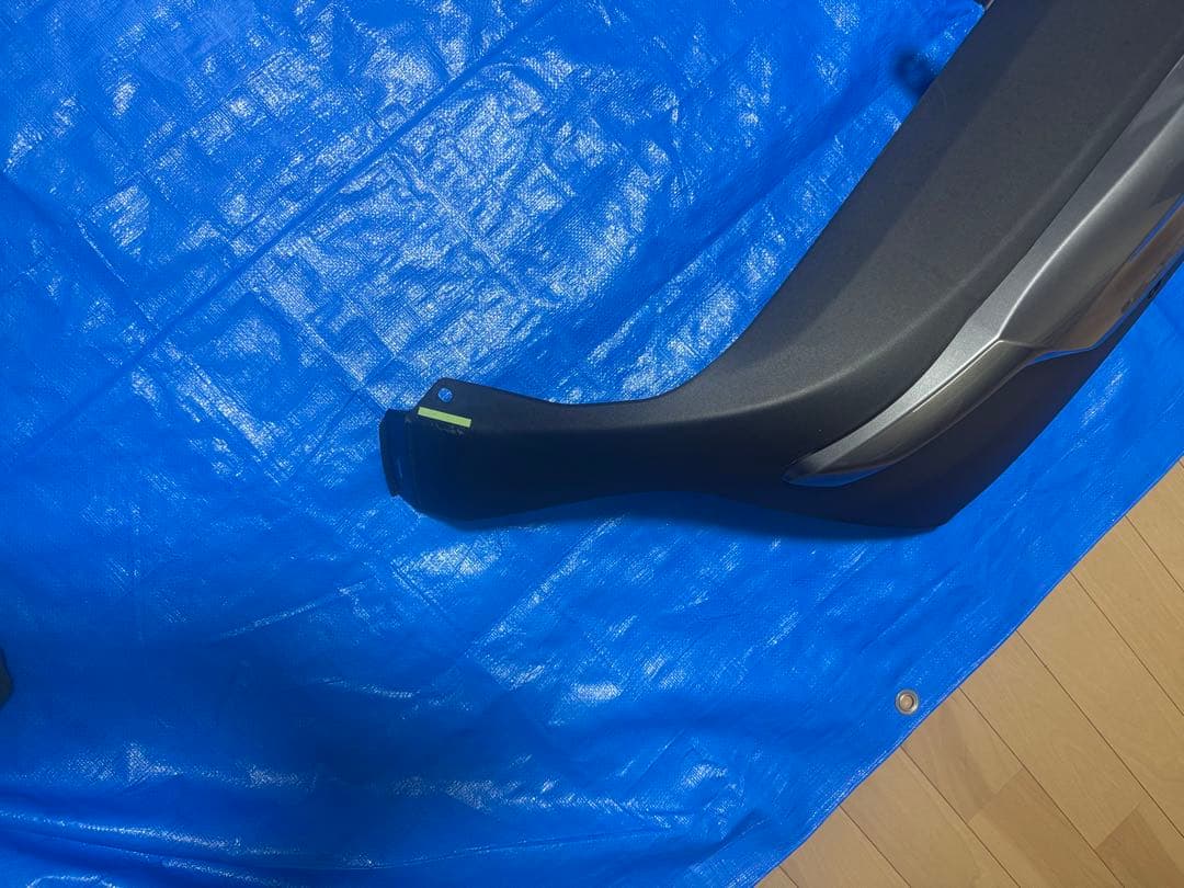 ヤリスクロスZアドベンチャーFバンパー&Rバンパーロアカバー - メルカリ