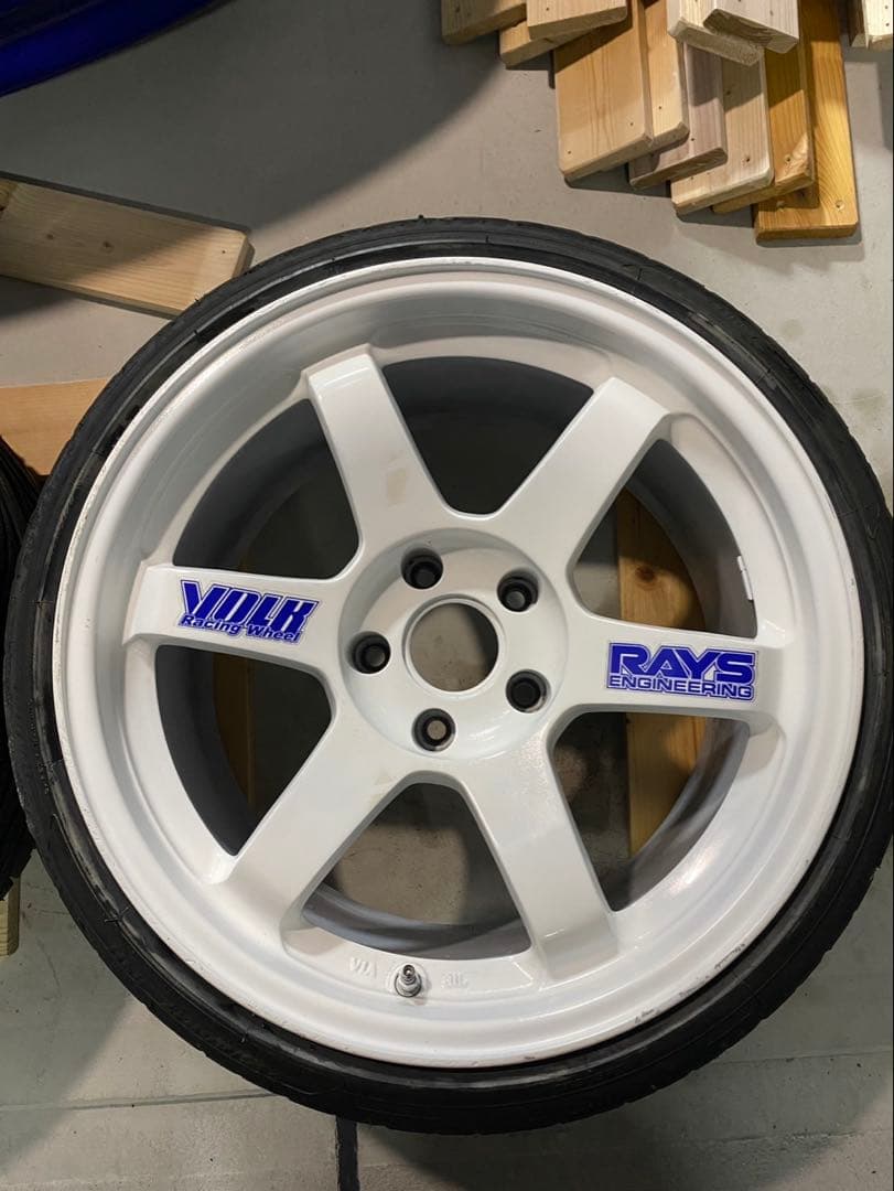 RAYS VOLKRACING TE37 9.5j+12 17インチ 2本