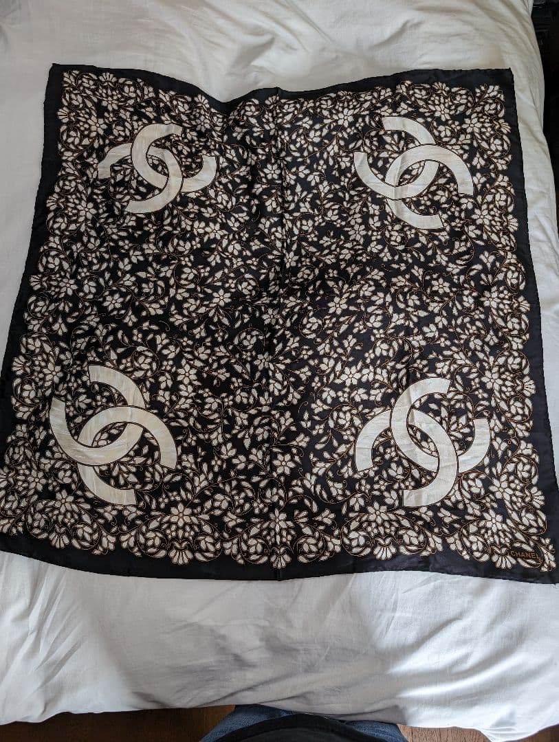 CHANEL スカーフ 大判 - メルカリ