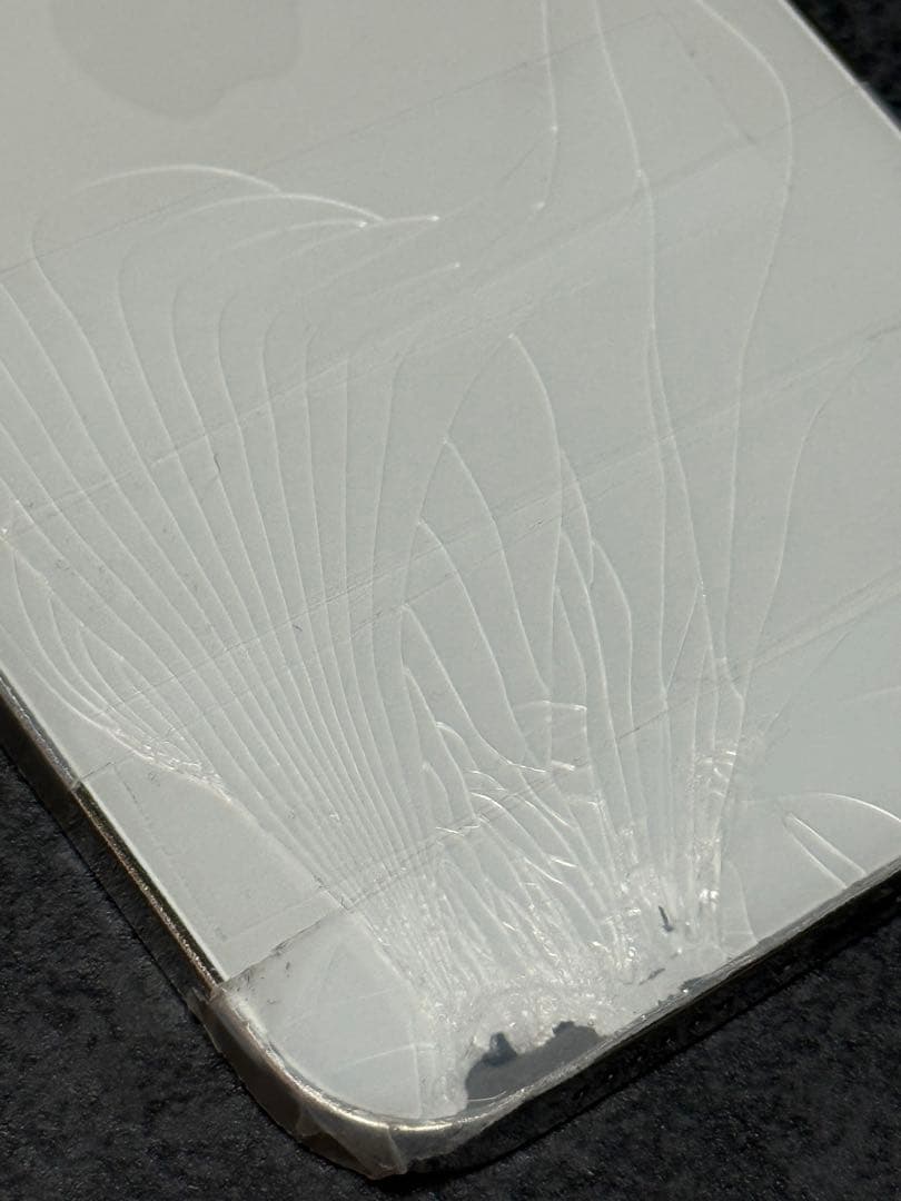 iPhone12 Pro Max 256GB シルバー 画面割れ - メルカリ