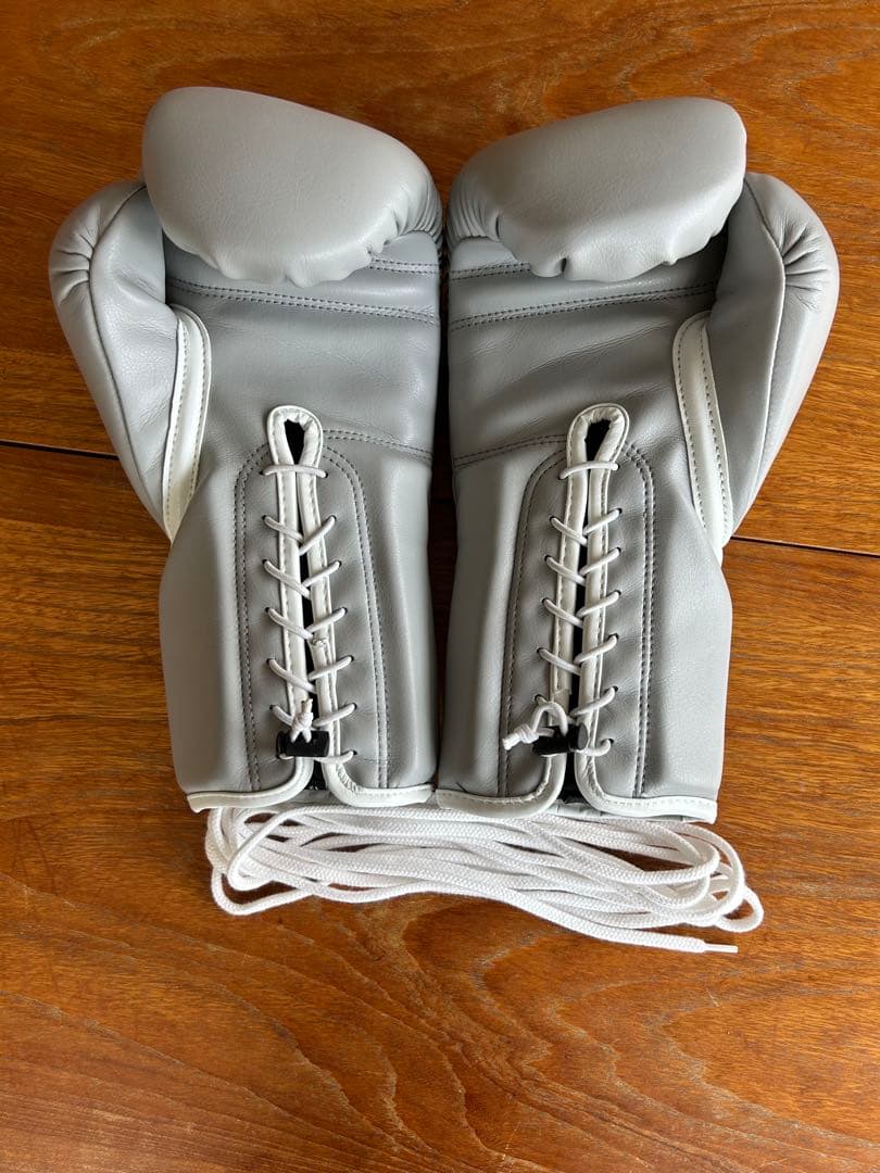 ✴︎限定値下げ中 FLY ボクシンググローブ 12オンス 使用感 ウイニング
