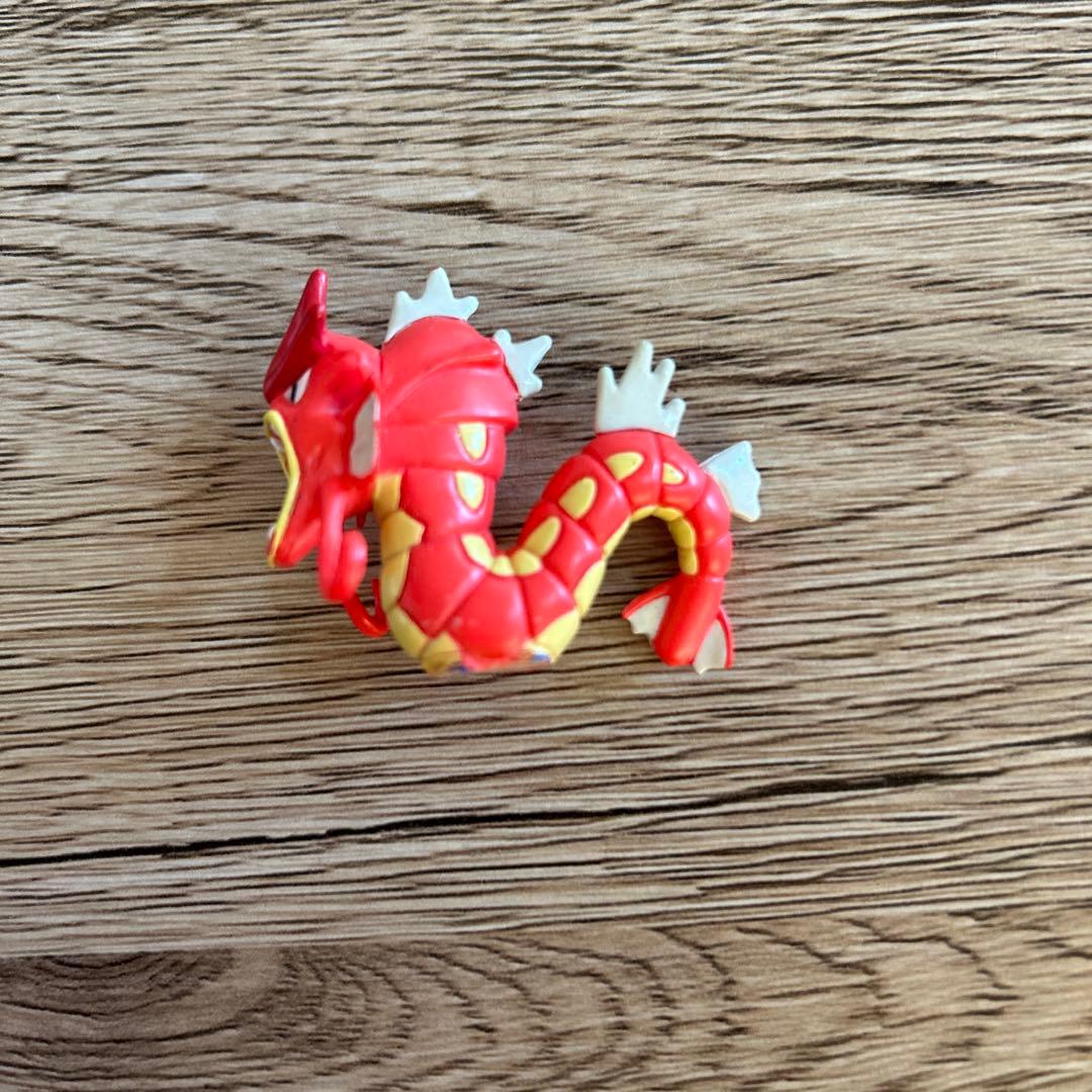 初期】モンコレ 赤いギャラドス レア - メルカリ