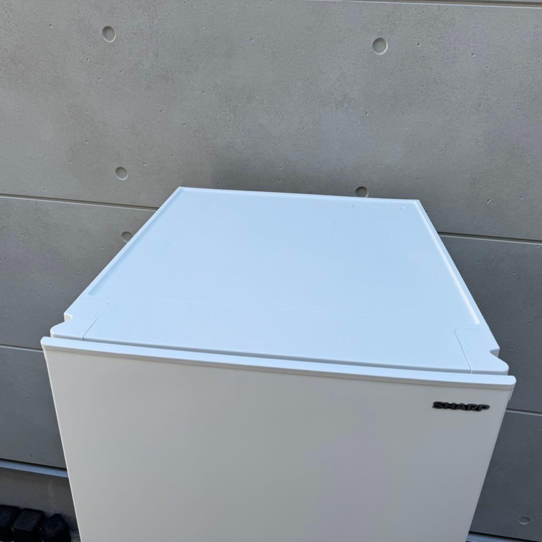 203⭐️2024年製美品☆シャープ 冷蔵庫 右、左開き 自動霜取り
