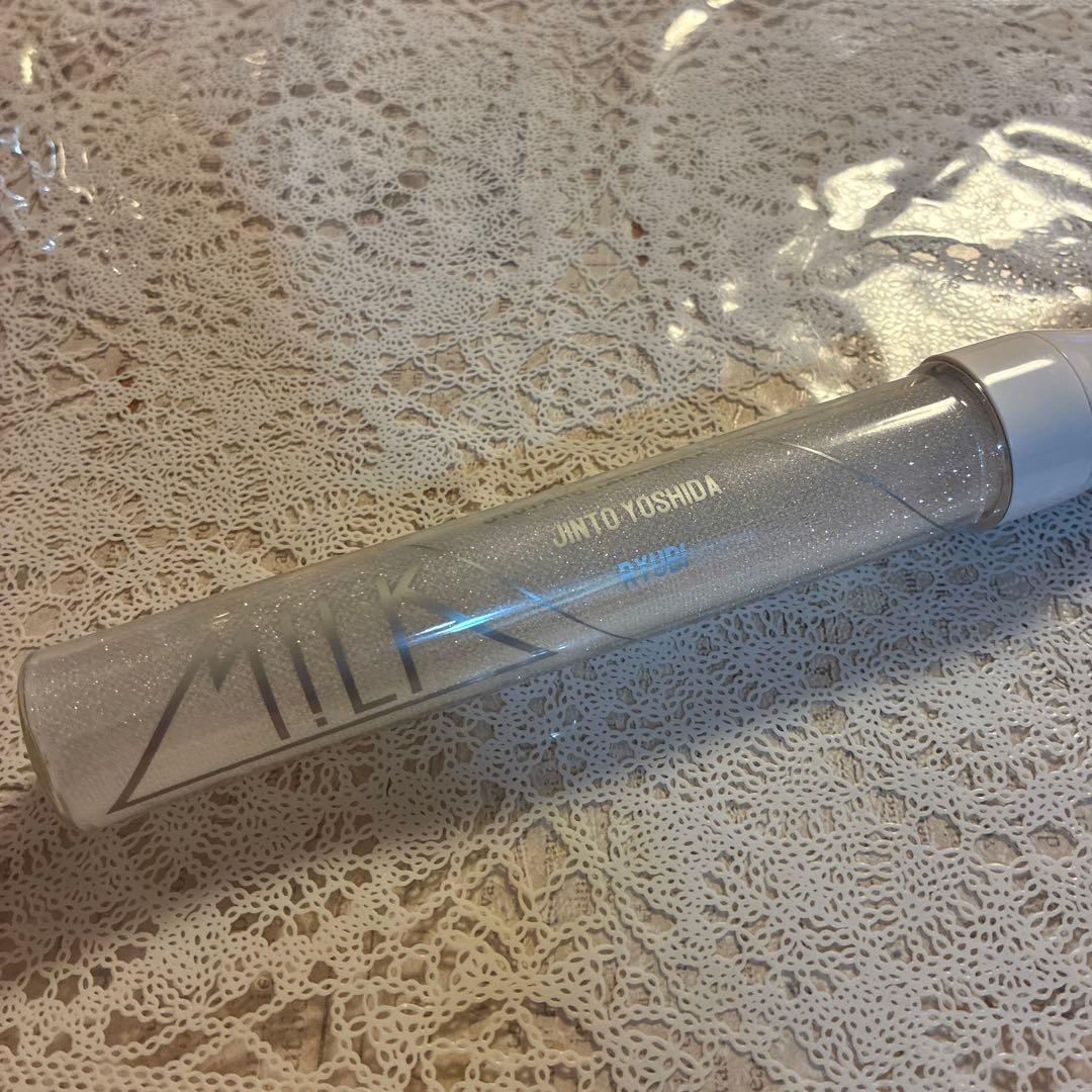 M!LK Treasure Treasure カラチェン ペンライト - メルカリ