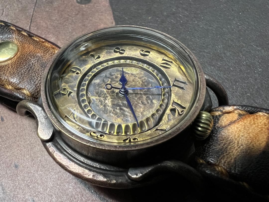 アークラフト ビンテージ風 ハンドメイド クォーツ 奄美大島 泥染めレザーバンド 泥染めレザー】AppleWatchバンド | 11-Works Factory～革のソムリエが