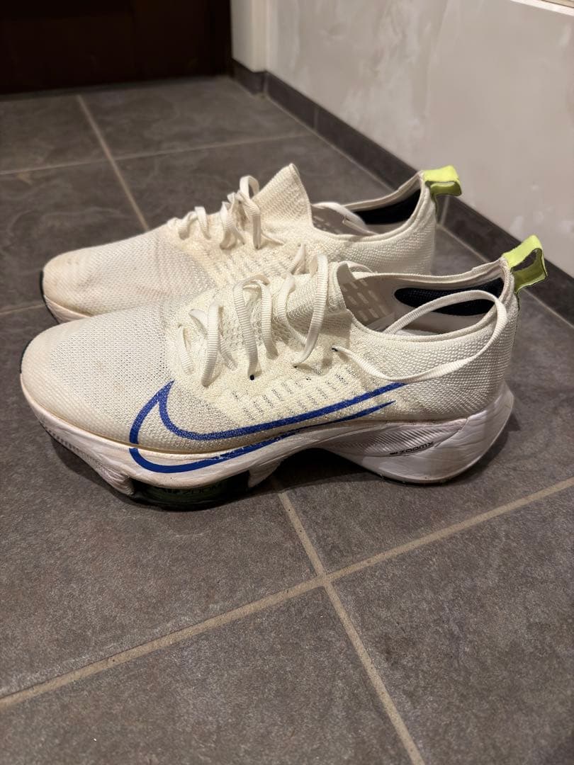 ナイキ エア ズーム テンポ ネクスト％ フライニット Amazon | [ナイキ] 陸上 ランニングシューズ エア ズーム テンポ