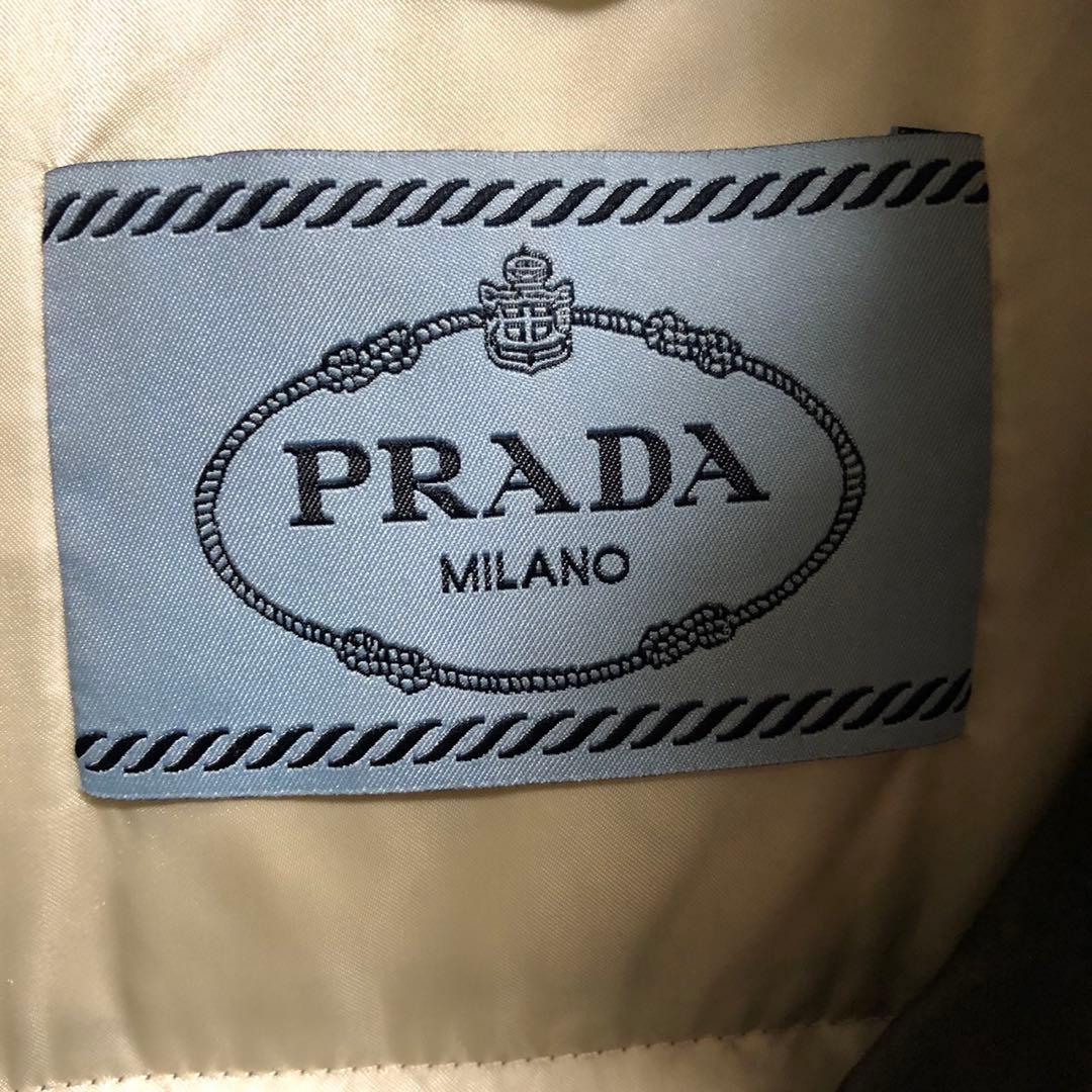 ゆ*♡様 正規品 プラダ ダウンジャケット ファー付き 三角ロゴなし