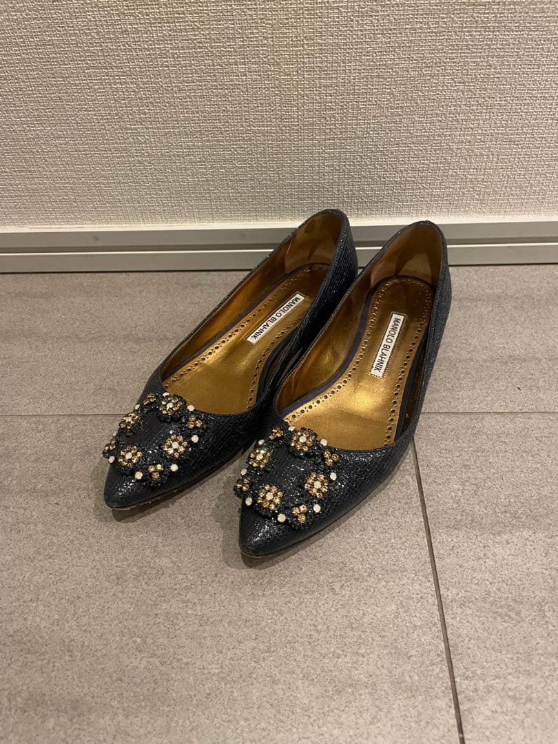 マノロブラニク　フラットシューズ トッズ、マノロ ブラニク…最旬の足元は「美貌フラットシューズ」が鉄則