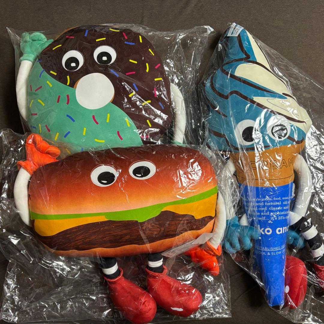 フレーバーズ ニコアンド クッション 3個セット - メルカリ