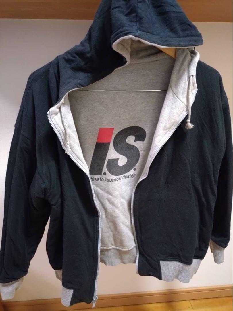 レア】80sイッセイミヤケ✕ツモリチサトIS リバーシブルパーカー 黒×グレー