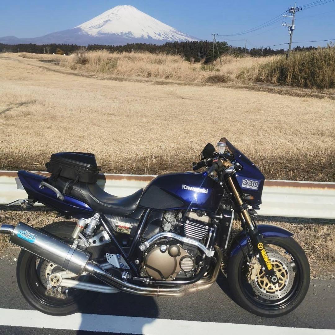 ZRX1200R 中古外装セット バイクパーツ Kawasaki ネイキッド - メルカリ