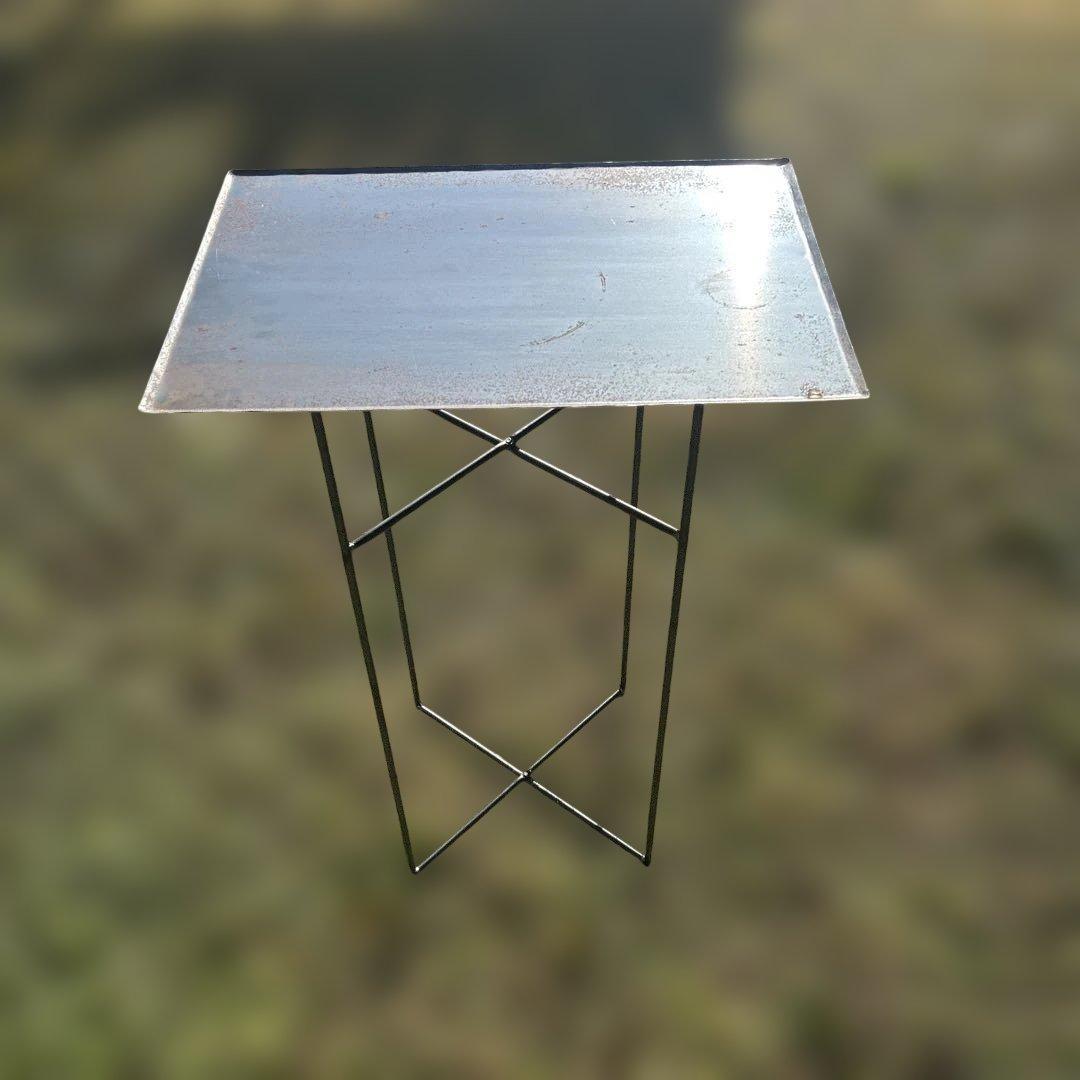 チプラスタジオ金属製シンプルテーブル チプラスタジオ金属製シンプルテーブル チプラスタジオ金属製シンプル