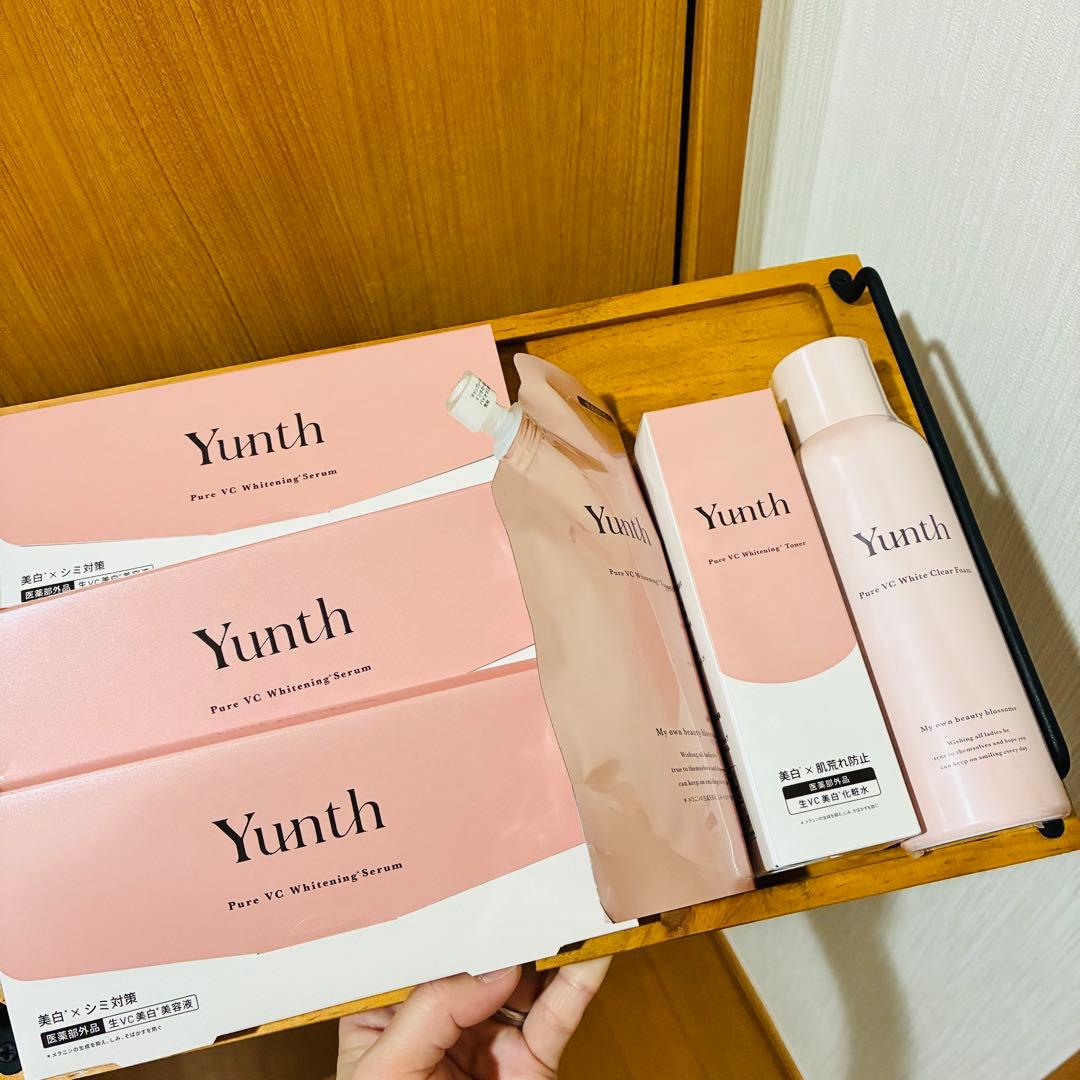 Yunth ユンス　化粧水、美容液セット販売 Yunth（ユンス） 生VC美容液 28包+ 生VC美白化粧水 120ml 本品 セット