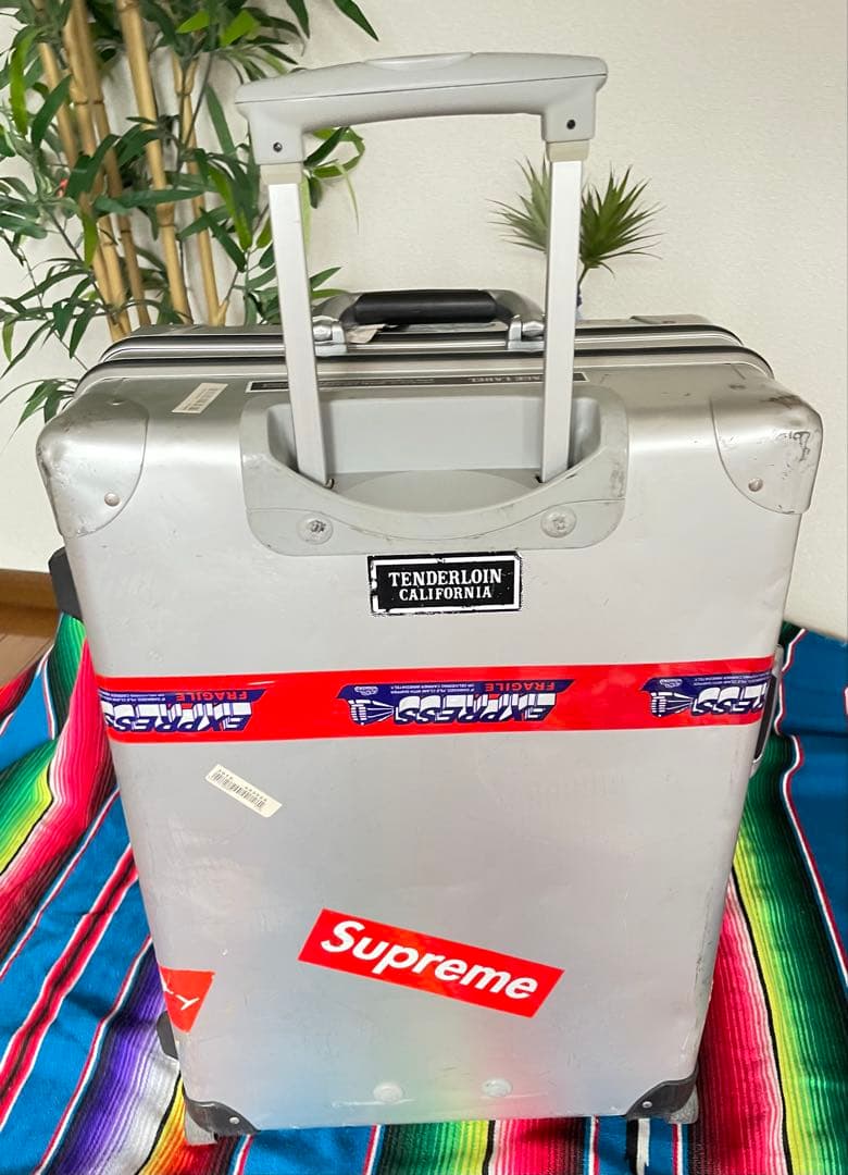 キャスター付 ビンテージアルミキャリーケース TSAベルト付