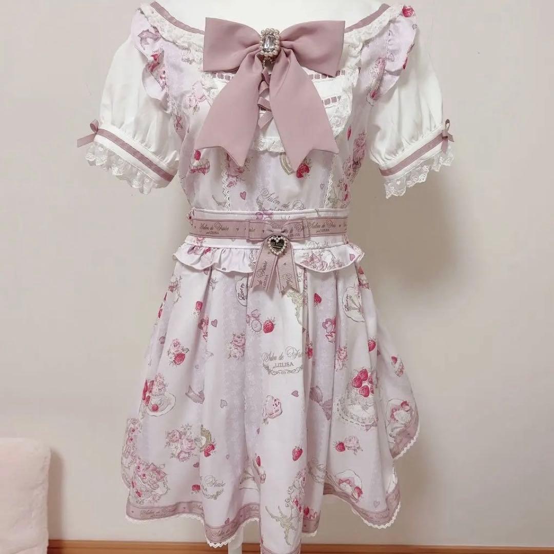 LIZLISA リズリサ Salon de Fraise柄ワンピース - メルカリ