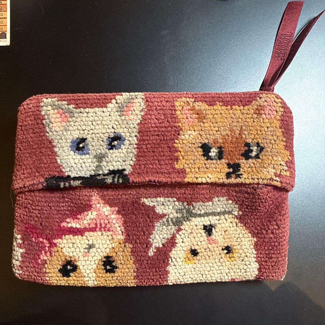 廃盤レア⭐︎LOVERARY ラブラリーキャット マスクポーチ - メルカリ