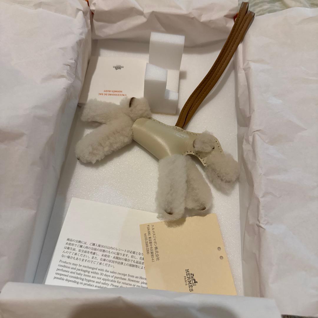 エルメス　バディチャーム　白マルファ　u 刻印　犬 HERMES エルメス バッグチャーム バディ 犬 ソーホワイト エクリュ