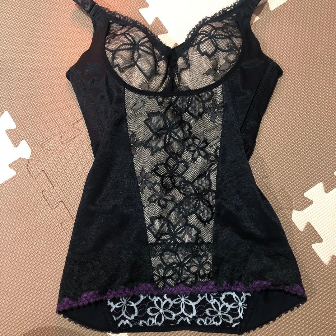 レースデザイン ブラック ボディスーツ C75 L レース装飾 ボディスーツ C75L ブラック/ネイビー - メルカリ