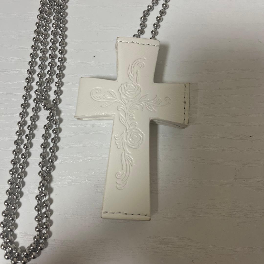 SCULPTOR INTERNATIONAL レザークロスネックレス - メルカリ