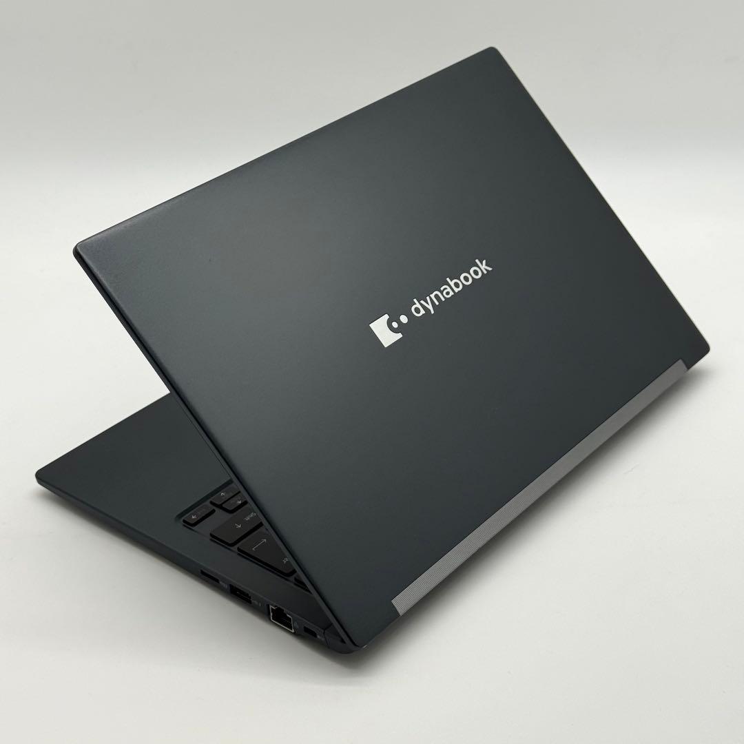 美品 dynabook 11世代i5 16GB SSD256 高速静音 875g TOSHIBA（東芝