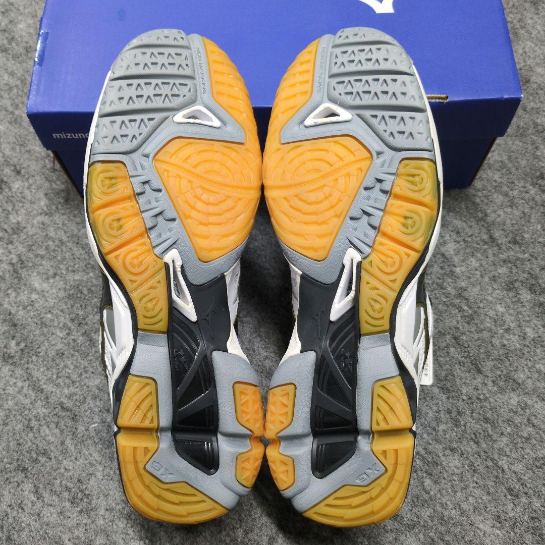 バレーボールシューズ　ミズノ　ウェーブトルネードX2　26.5cm