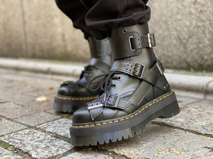 試着のみ』ドクターマーチンJADON STRAPジェイドン ストラップ レザー