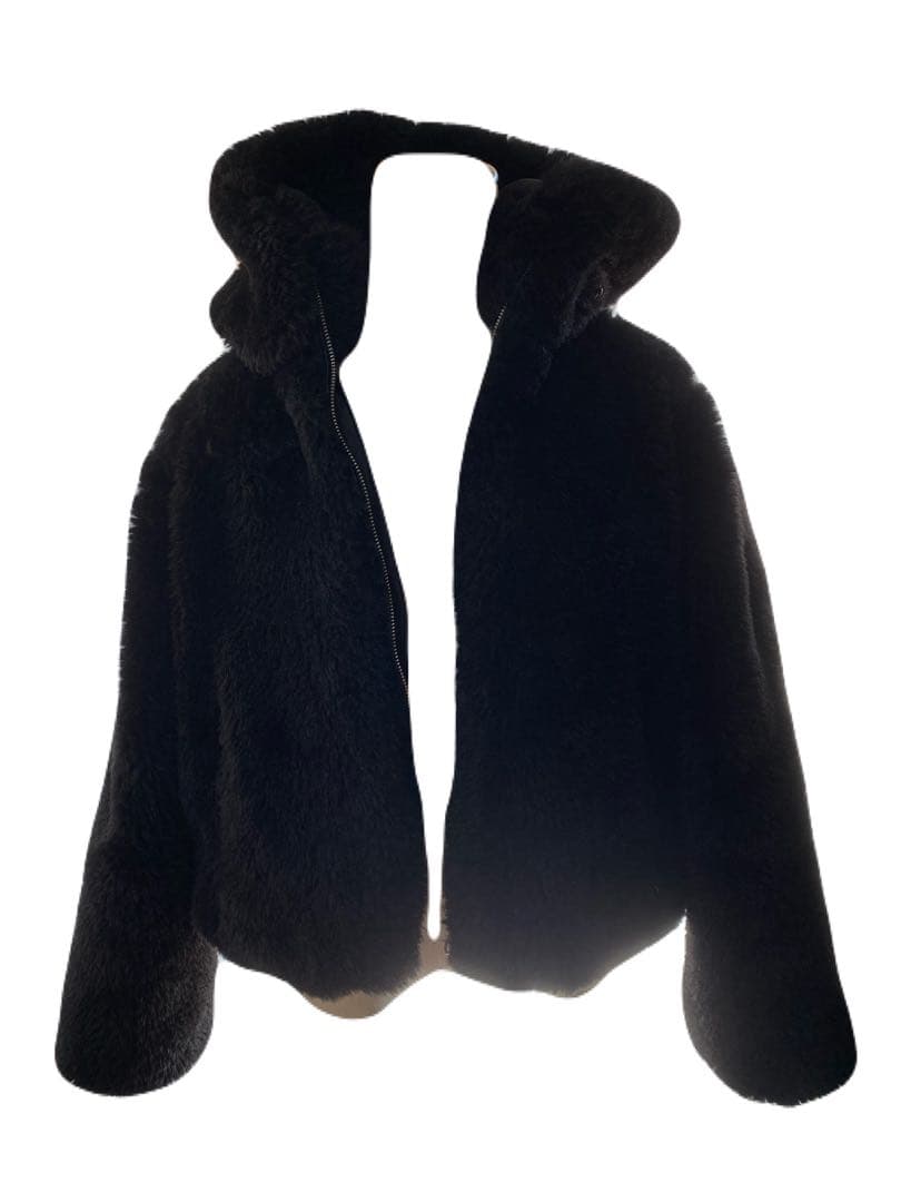 ZARA】フェイクファーラペルカラーショートコート - メルカリ