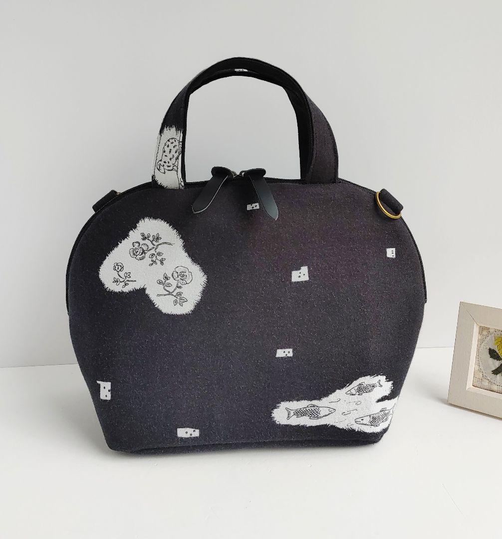 ミナペルホネン　レア　trois　ミニサイズまるいファスナーバッグ ミナペルホネン レア trois ミニサイズまるいファスナーバッグ ミナ