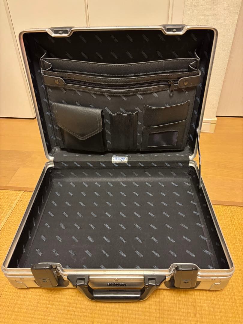 ヴィンテージRIMOWAジェラルミンアタッシュケース 西ドイツ製 - メルカリ