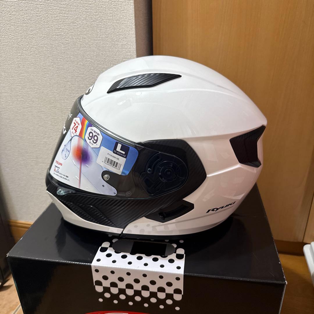 ogk ryuki Lサイズ ほぼ未使用 ホワイト ogk ryuki Lサイズ ほぼ未使用