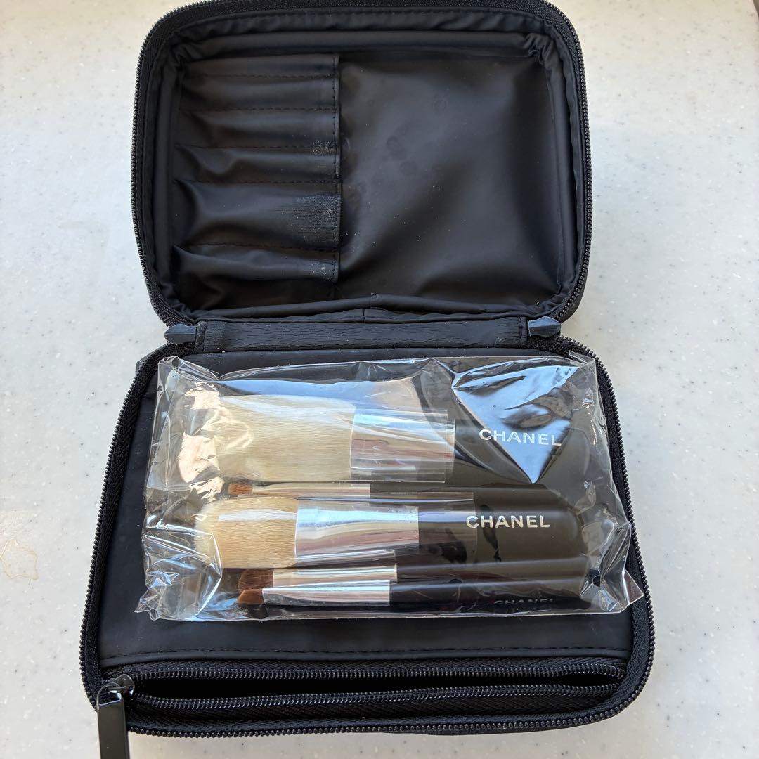 新品未開封　正規限定品　CHANEL メイクミニブラシセット　6本　ポーチ付き 楽天市場】【未使用品】【バッグ】CHANEL シャネル ブラシセット