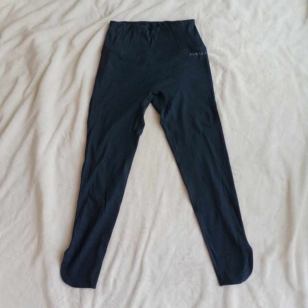 未使用☆匿名配送☆SUKALA ヨガウェア 上下セット Lサイズ スカーラ