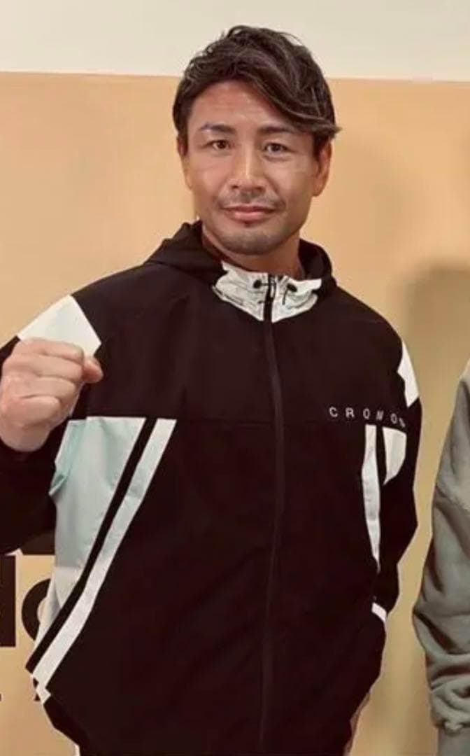 魔裟斗選手着用】 クロノス CRONOS パーカー バイカラー - メルカリ