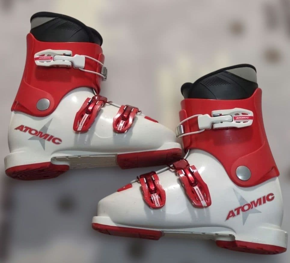 Atomicジュニアスキー板（120cm）・ビンディング・ブーツ（21.5cm）