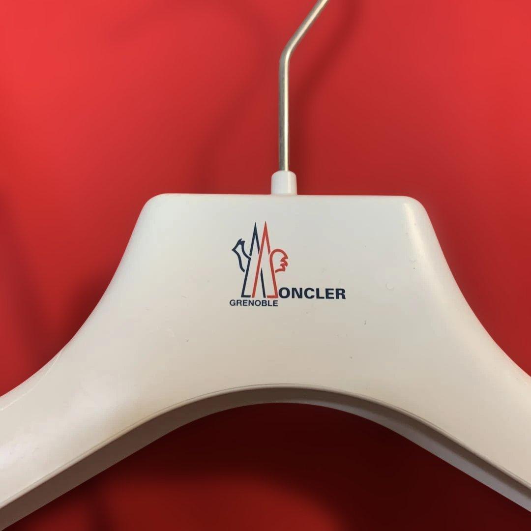Moncler ホワイトハンガーセット 10本 + パンツハンガー1本 Moncler