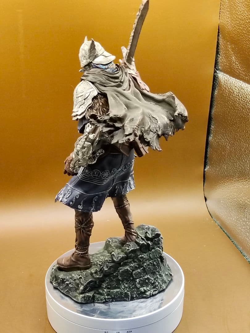 エルデンリングナイトレイン 追跡者 フィギュア - メルカリ