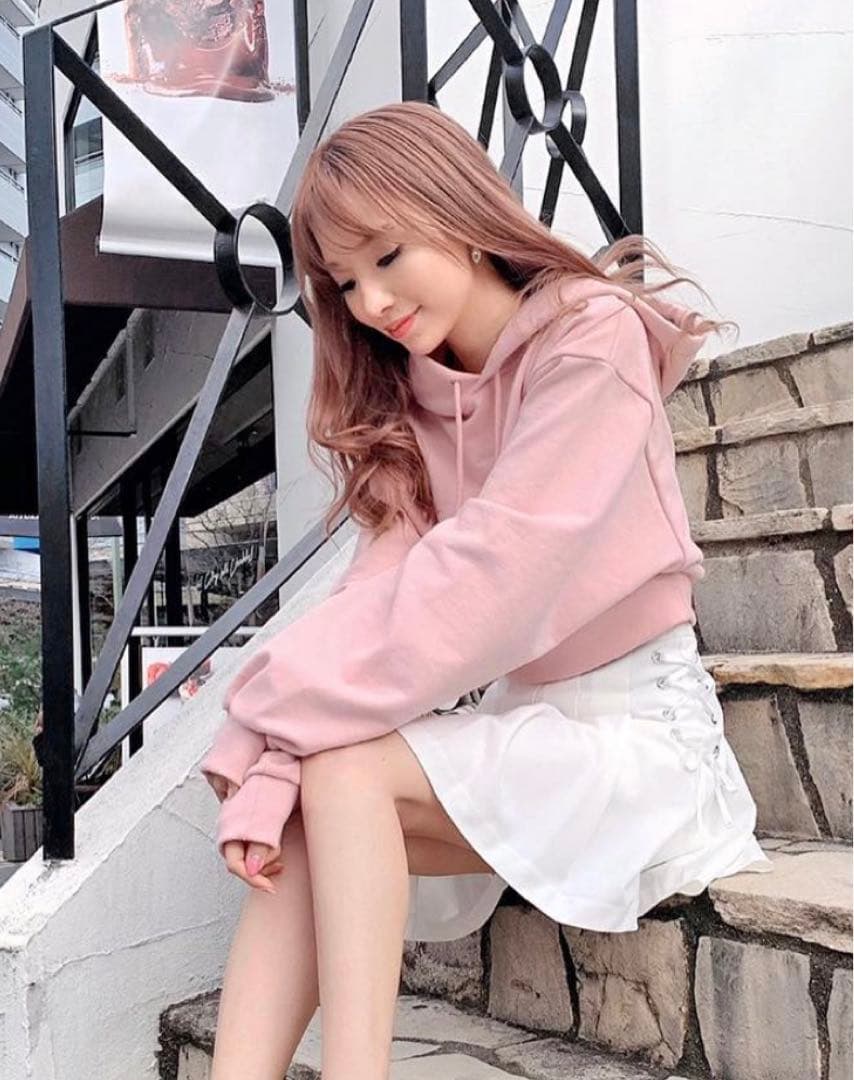 ミシェルマカロン michellMacaron ピンクショート パーカー - メルカリ