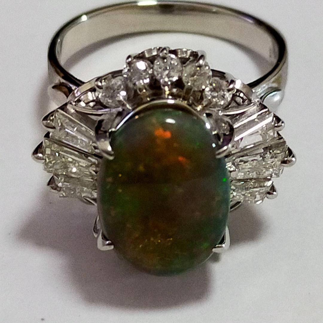 ブラックオパール　指輪　3.06ct　ダイヤ1.06ct　Pt900