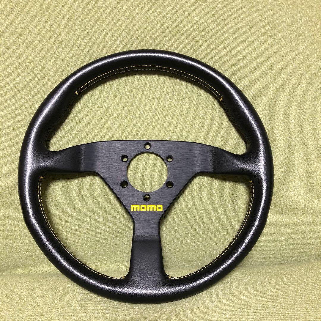 momo ステアリング 本体 黒 - パーツ新 発売