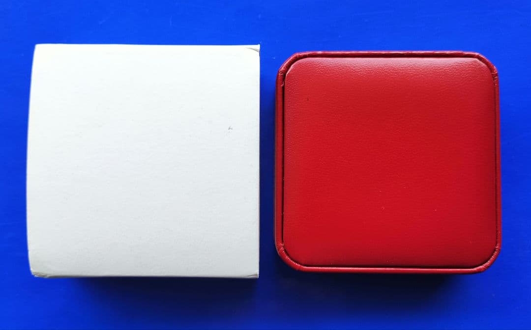 ピーターラビット 1クラウンカラー銀貨(2003年) - メルカリ