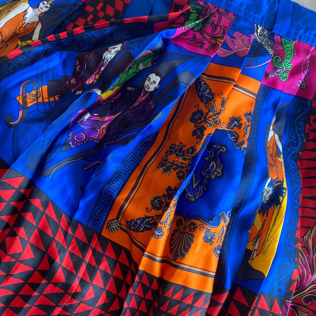 ヴィンテージ】Versace ジャンニヴェルサーチスカートシルク