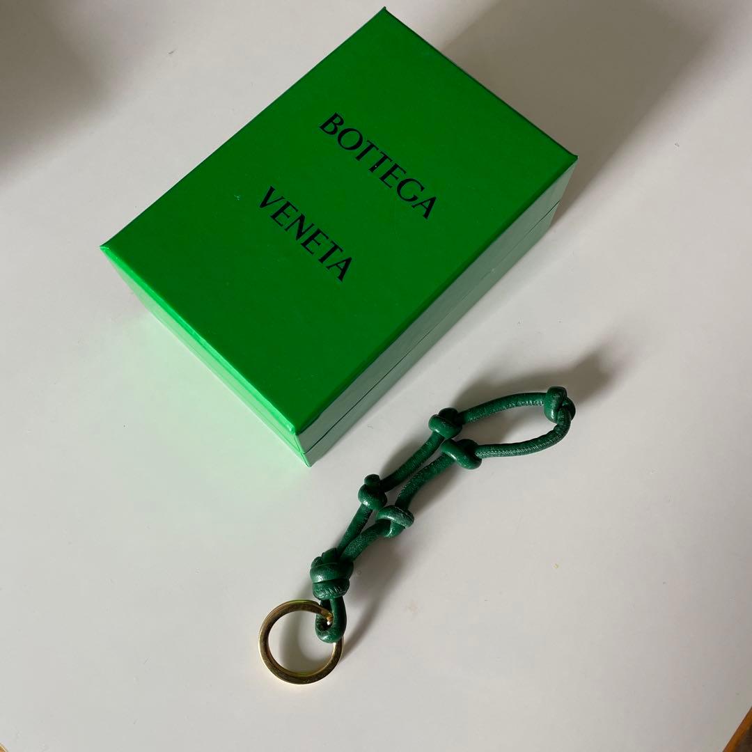 BOTTEGA VENETA グリーンレザー キーホルダー 楽天市場】【最大2万円OFFクーポン対象・3/1限定】BOTTEGA VENETA