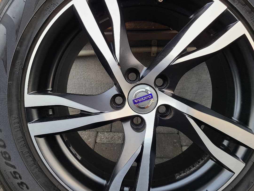 ①MAK ストックホルム 18in 7.5J +50 PCD108 63.4mm