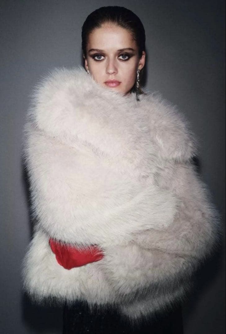 ZARA ZW COLLECTION ショートフェイクファーコート ♡ - メルカリ