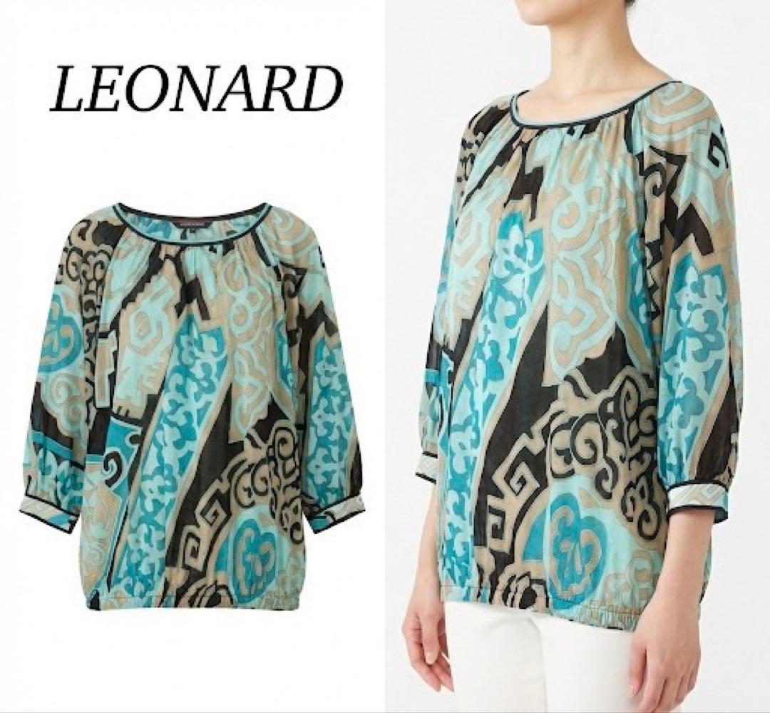 P263 美品 L レオナール カンカン素材 総柄 ブラウス ブルー