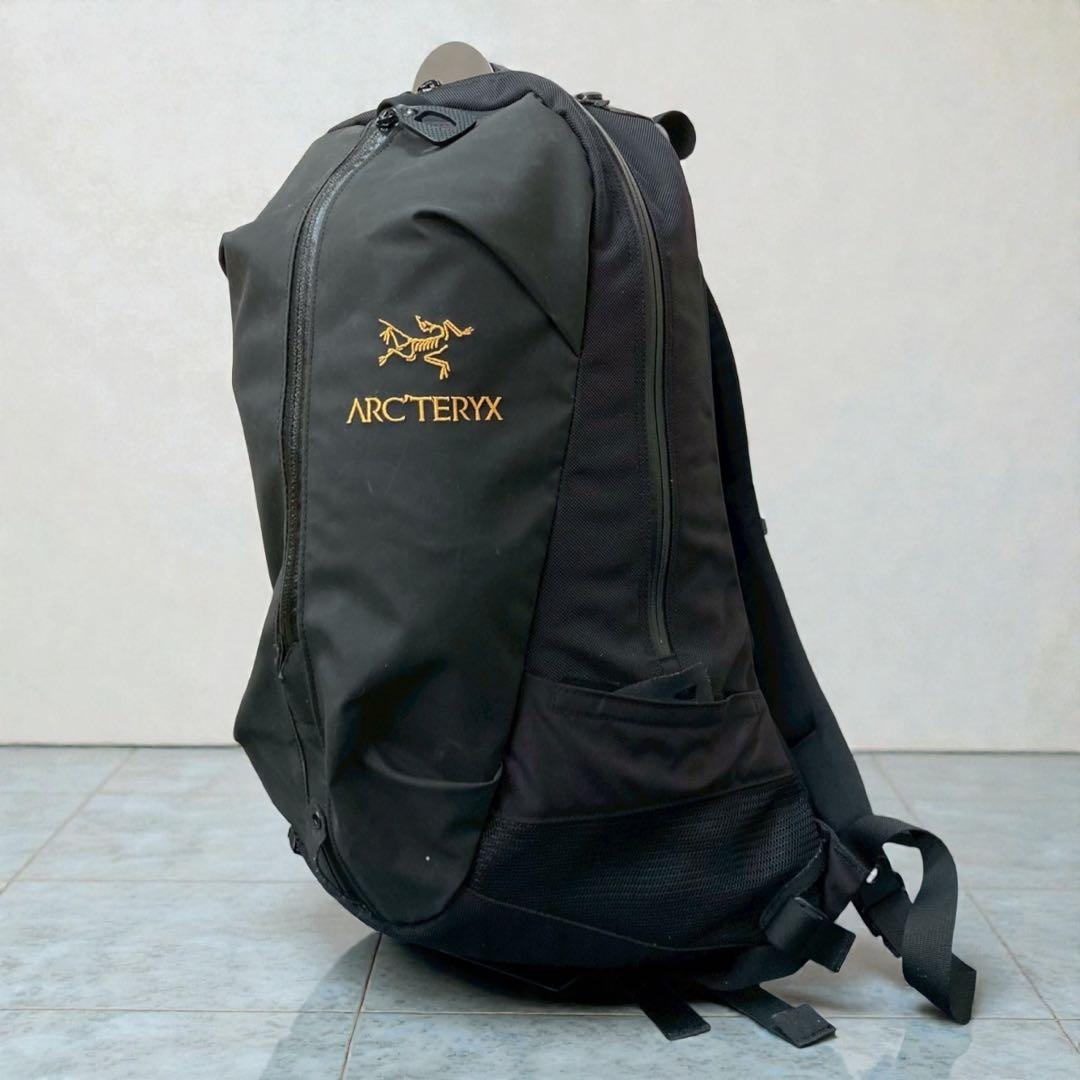 廃盤 アークテリクス バックパック arro22 リュック ブラック 金ロゴ