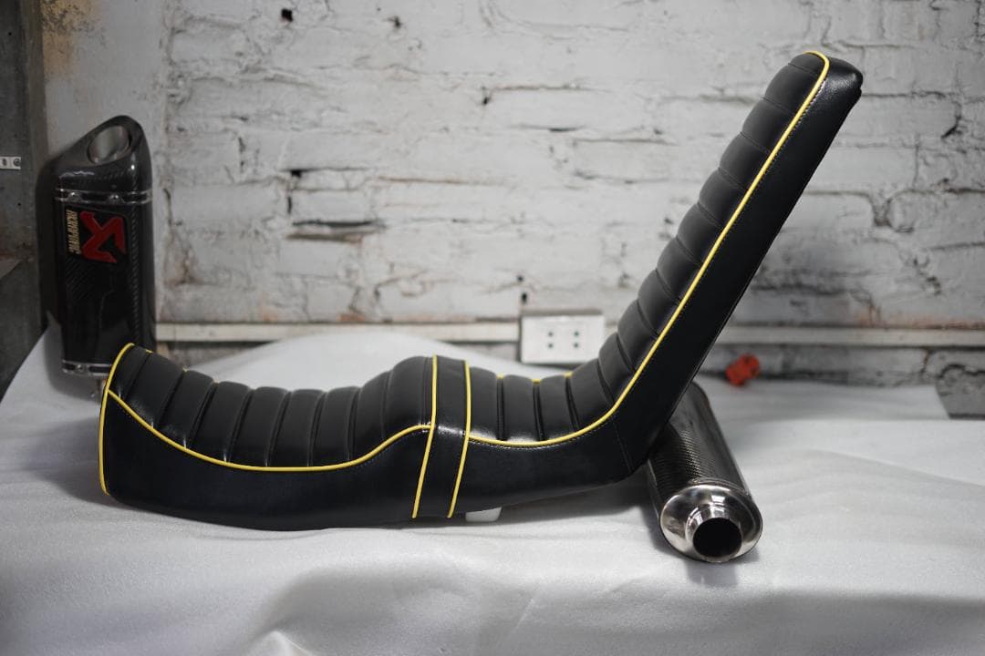 CB400SF/SB(NC39 NC42) 黒金 三段シート Javimotor - メルカリ