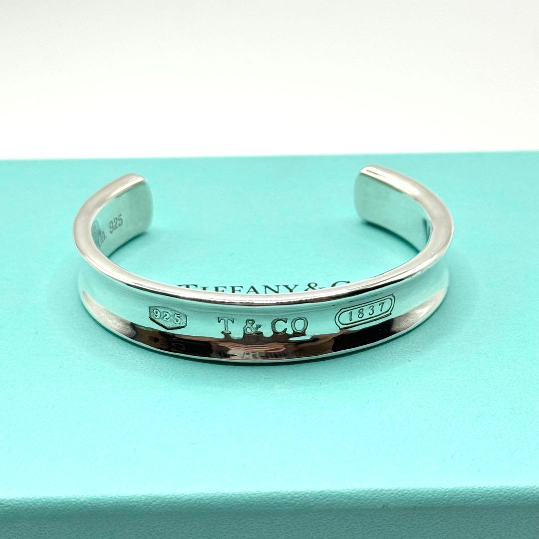 美品 ティファニー バングル 1837 ナロー シルバー 925 保存袋付き TIFFANY&Co.（ティファニー） バングル ブレスレット 1837 ナロー