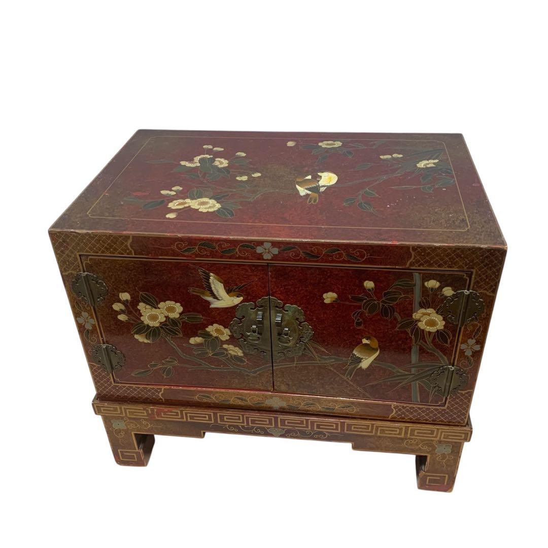 赤色の花と鳥の装飾タンス 希少 中国 チェスト 箪笥 花鳥 骨董