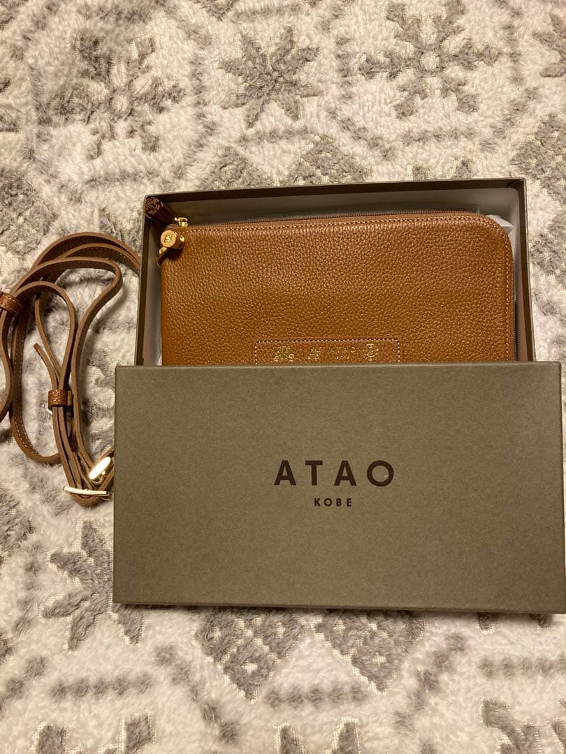 今週末まで！新品未使用 ATAO バティ 長財布 キャメル - メルカリ